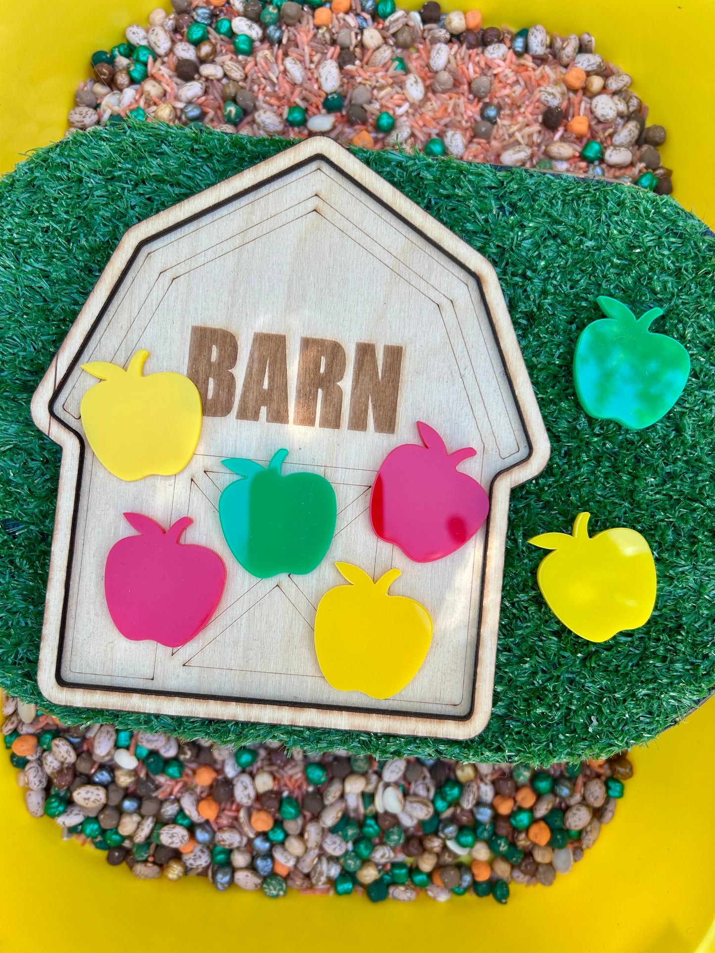 10 acrylic Apples loose parts
