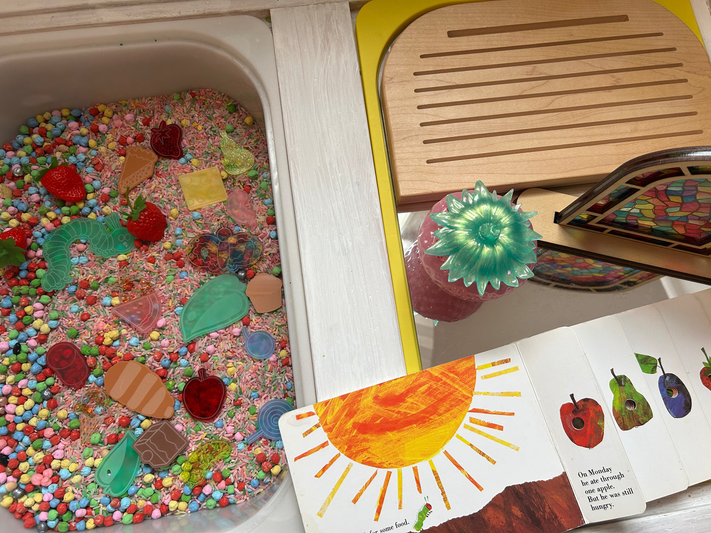 Hungry Caterpillar Acrylic Loose parts set