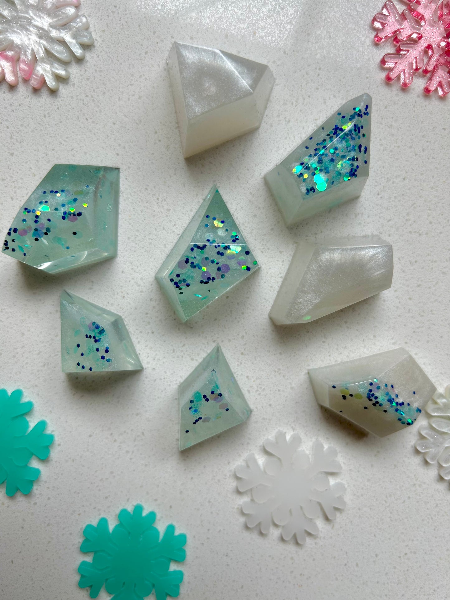 Mini resin Icebergs - 2 colourways