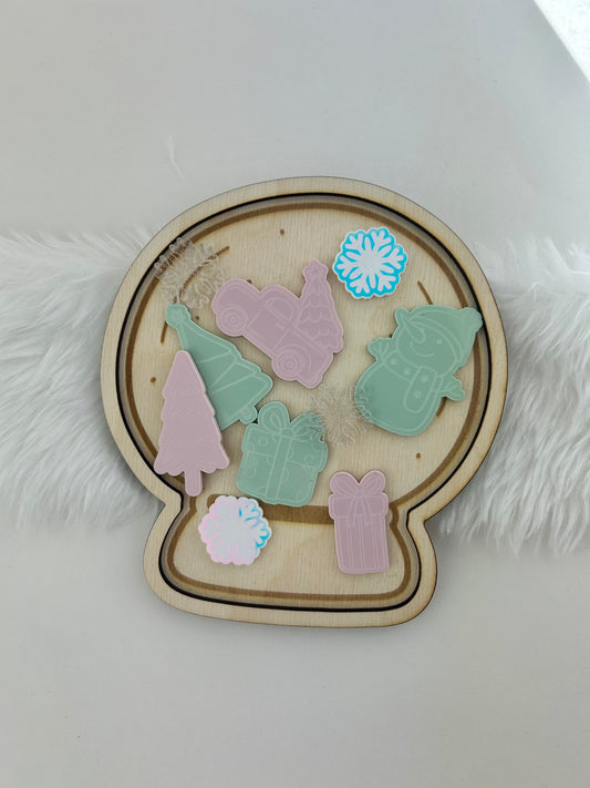 Snow globe tray and loose parts