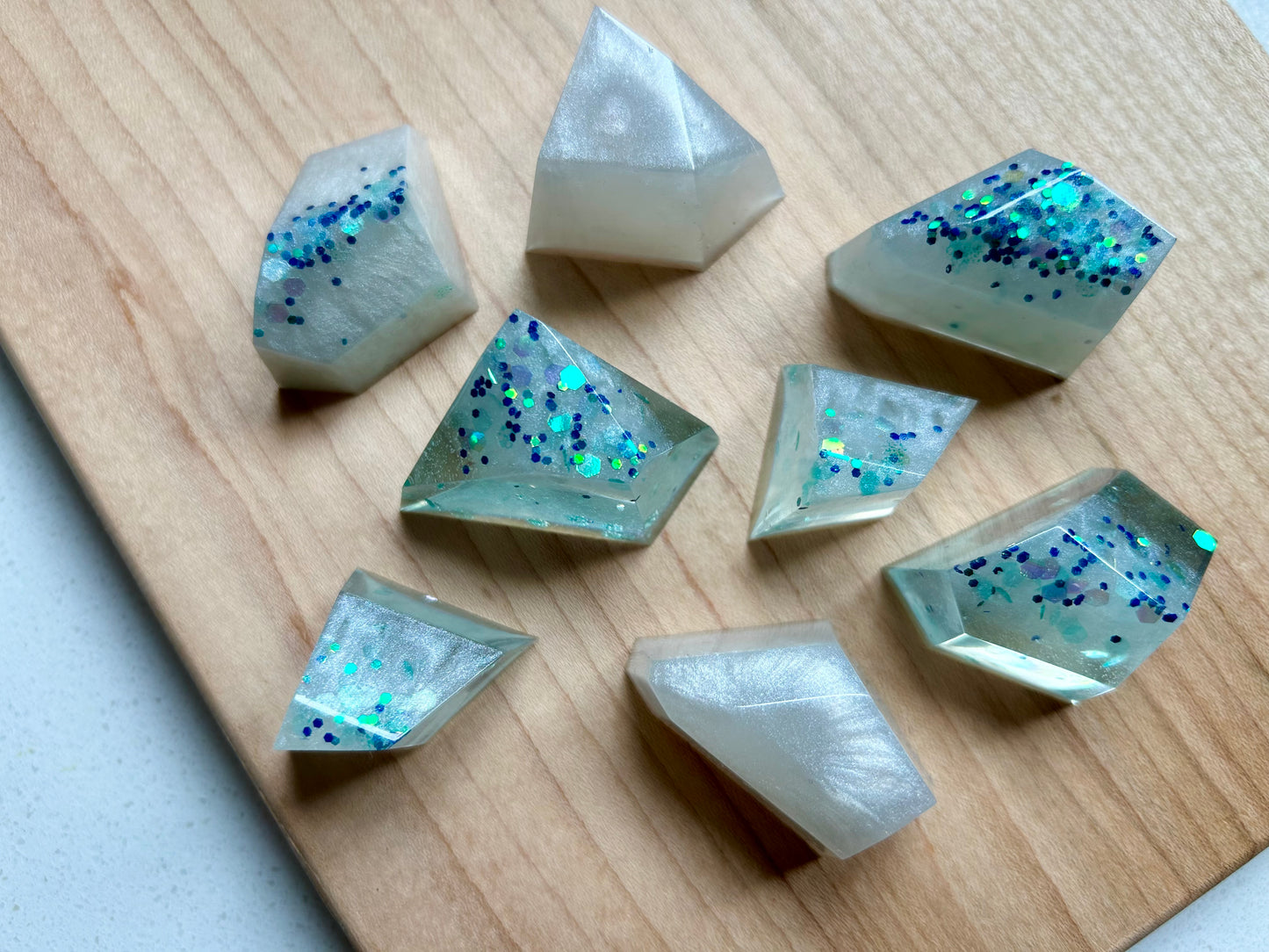 Mini resin Icebergs - 2 colourways