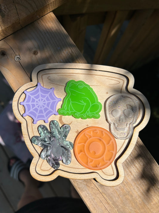 5 Witches Brew loose parts