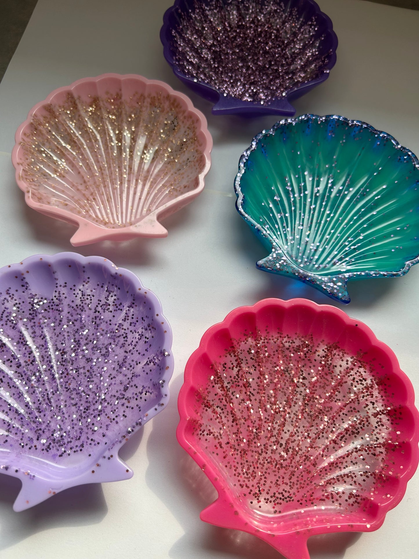 Resin sea shell dishes